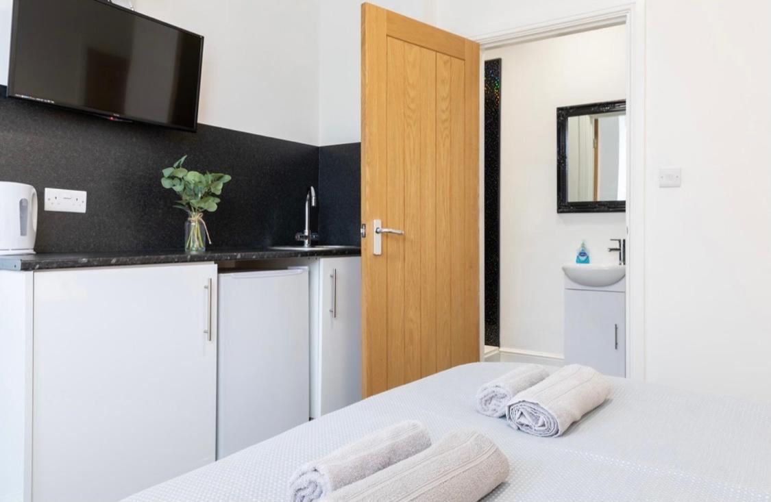 Megs Island Guest House Cleethorpes Esterno foto