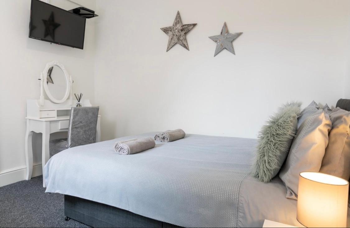 Megs Island Guest House Cleethorpes Esterno foto